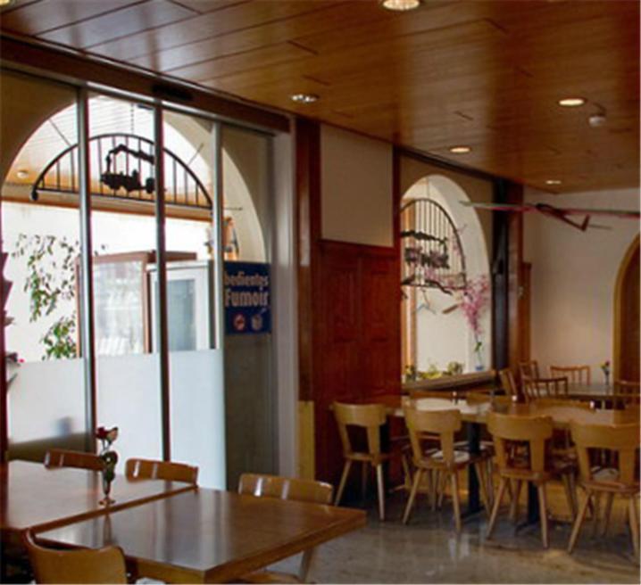 Gastro Bahnhof Post Kreuzlingen Ag Buitenkant foto